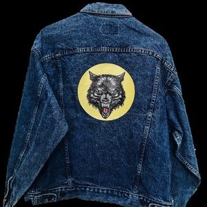 Vintage blue Levis denim jacket, WOLF